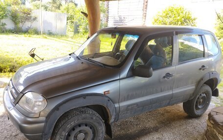 Chevrolet Niva I рестайлинг, 2005 год, 333 000 рублей, 4 фотография