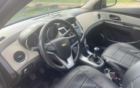 Chevrolet Cruze II, 2011 год, 740 000 рублей, 5 фотография