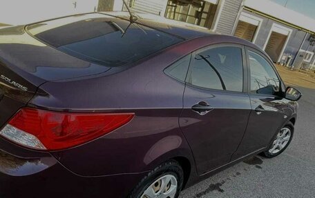 Hyundai Solaris II рестайлинг, 2012 год, 860 000 рублей, 1 фотография