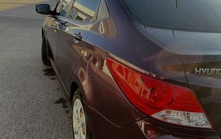 Hyundai Solaris II рестайлинг, 2012 год, 860 000 рублей, 3 фотография