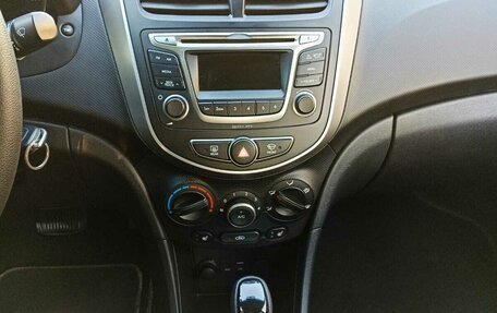 Hyundai Solaris II рестайлинг, 2015 год, 1 170 000 рублей, 12 фотография
