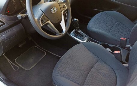 Hyundai Solaris II рестайлинг, 2015 год, 1 170 000 рублей, 9 фотография