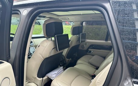 Land Rover Range Rover IV рестайлинг, 2018 год, 6 200 000 рублей, 10 фотография