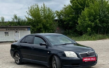 Toyota Avensis III рестайлинг, 2003 год, 670 000 рублей, 4 фотография
