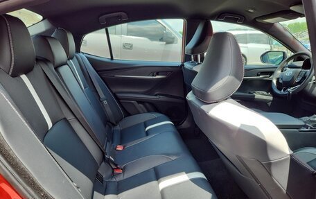Toyota Camry, 2025 год, 3 110 000 рублей, 10 фотография