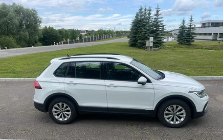 Volkswagen Tiguan II, 2020 год, 2 700 000 рублей, 6 фотография
