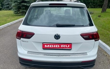 Volkswagen Tiguan II, 2020 год, 2 700 000 рублей, 10 фотография