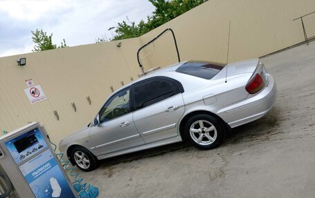 Hyundai Sonata IV рестайлинг, 2003 год, 385 000 рублей, 2 фотография