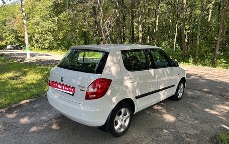 Skoda Fabia II, 2013 год, 899 000 рублей, 5 фотография