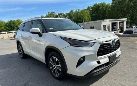 Toyota Highlander, 2023 год, 5 110 000 рублей, 2 фотография