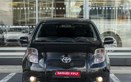 Toyota Yaris III рестайлинг, 2008 год, 590 000 рублей, 7 фотография
