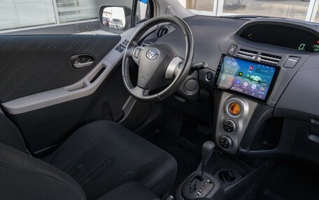 Toyota Yaris III рестайлинг, 2008 год, 590 000 рублей, 15 фотография