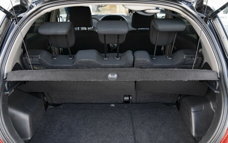 Toyota Yaris III рестайлинг, 2008 год, 590 000 рублей, 11 фотография
