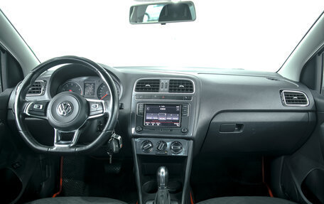 Volkswagen Polo VI (EU Market), 2019 год, 1 300 000 рублей, 5 фотография