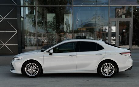 Toyota Camry, 2020 год, 2 950 000 рублей, 8 фотография