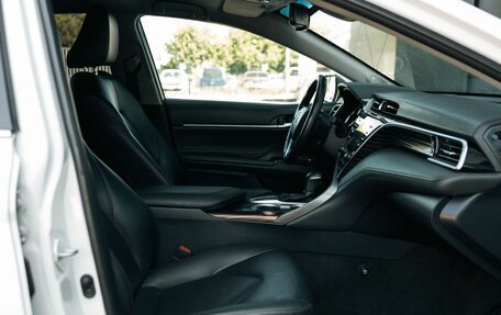 Toyota Camry, 2020 год, 2 950 000 рублей, 20 фотография