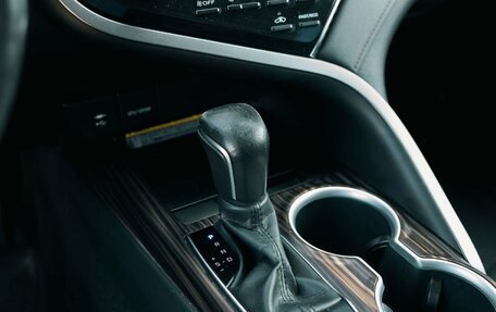Toyota Camry, 2020 год, 2 950 000 рублей, 16 фотография