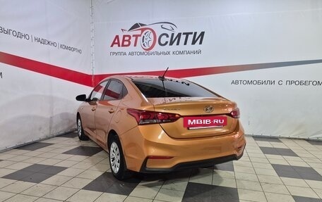 Hyundai Solaris II рестайлинг, 2017 год, 929 000 рублей, 5 фотография