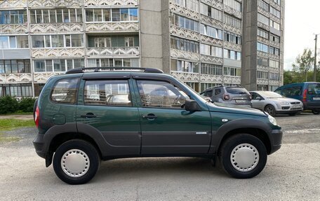 Chevrolet Niva I рестайлинг, 2012 год, 530 000 рублей, 5 фотография