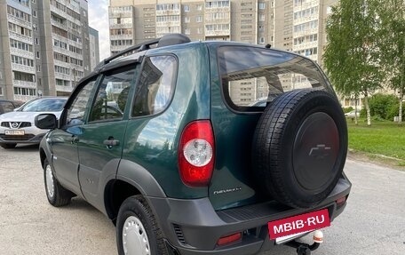 Chevrolet Niva I рестайлинг, 2012 год, 530 000 рублей, 8 фотография