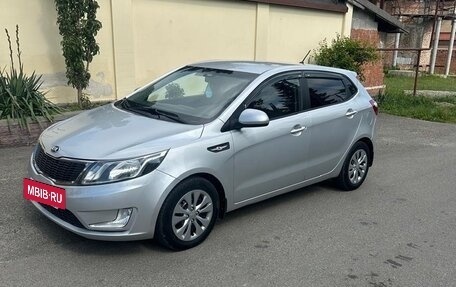 KIA Rio III рестайлинг, 2013 год, 800 000 рублей, 3 фотография