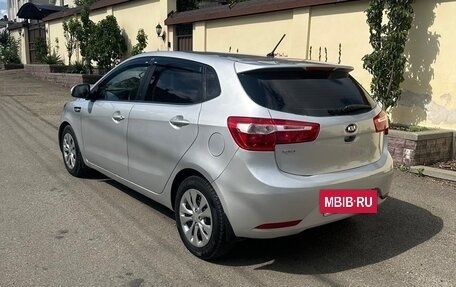 KIA Rio III рестайлинг, 2013 год, 800 000 рублей, 4 фотография