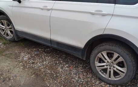 Volkswagen Tiguan II, 2017 год, 1 650 000 рублей, 3 фотография