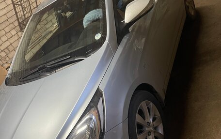Hyundai Solaris II рестайлинг, 2012 год, 1 000 100 рублей, 4 фотография