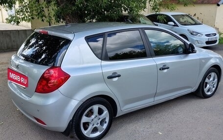 KIA cee'd I рестайлинг, 2008 год, 490 000 рублей, 2 фотография