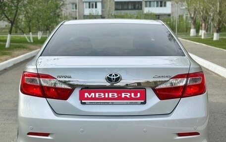 Toyota Camry, 2012 год, 1 888 000 рублей, 17 фотография