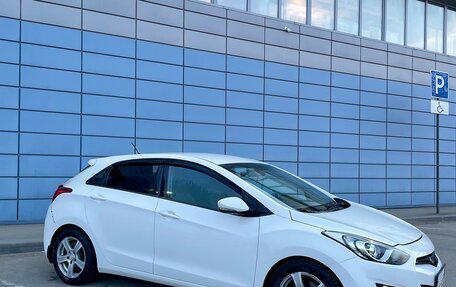 Hyundai i30 II рестайлинг, 2012 год, 850 000 рублей, 3 фотография