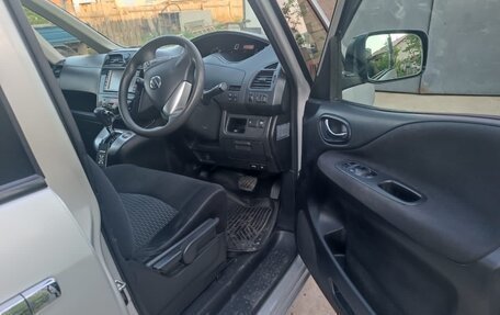 Nissan Serena IV, 2010 год, 1 340 000 рублей, 12 фотография