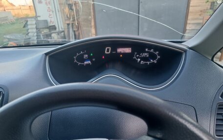 Nissan Serena IV, 2010 год, 1 340 000 рублей, 8 фотография