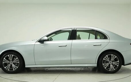 Mercedes-Benz E-Класс, 2024 год, 5 310 000 рублей, 2 фотография