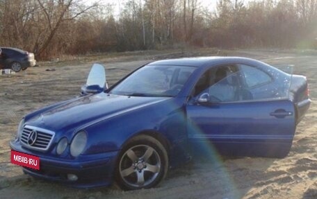 Mercedes-Benz CLK-Класс, 2001 год, 250 000 рублей, 2 фотография