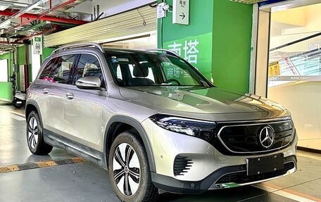 Mercedes-Benz EQB, 2023 год, 2 810 000 рублей, 6 фотография