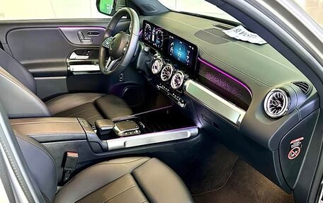Mercedes-Benz EQB, 2023 год, 2 810 000 рублей, 12 фотография
