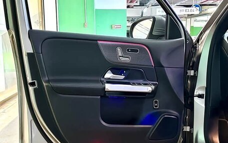 Mercedes-Benz EQB, 2023 год, 2 810 000 рублей, 15 фотография