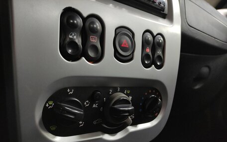Renault Logan I, 2010 год, 549 000 рублей, 15 фотография