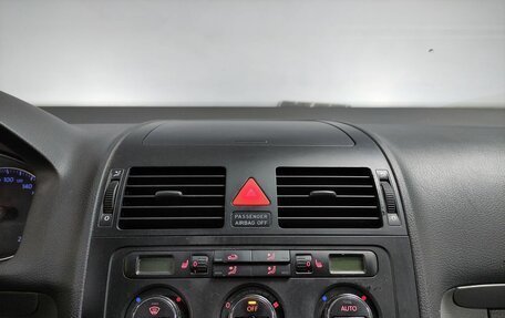 Volkswagen Touran III, 2004 год, 550 000 рублей, 12 фотография
