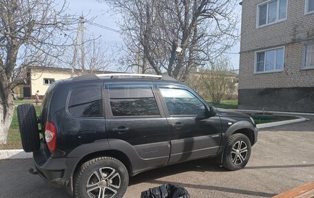 Chevrolet Niva I рестайлинг, 2012 год, 420 000 рублей, 31 фотография