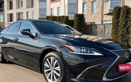 Lexus ES VII, 2020 год, 3 650 000 рублей, 1 фотография