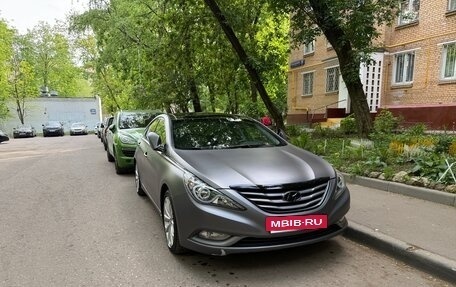 Hyundai Sonata VI, 2012 год, 1 200 000 рублей, 2 фотография