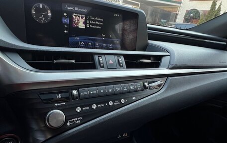 Lexus ES VII, 2020 год, 3 650 000 рублей, 24 фотография