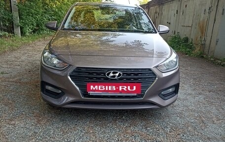 Hyundai Accent IV, 2018 год, 1 230 000 рублей, 2 фотография