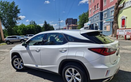 Lexus RX IV рестайлинг, 2017 год, 4 500 000 рублей, 9 фотография