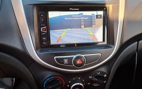 Hyundai Solaris II рестайлинг, 2012 год, 680 000 рублей, 3 фотография