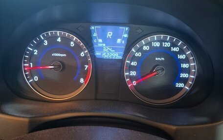Hyundai Solaris II рестайлинг, 2012 год, 680 000 рублей, 11 фотография