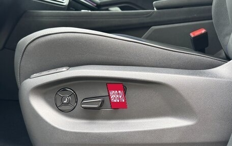 Volkswagen Tiguan, 2025 год, 4 590 000 рублей, 15 фотография