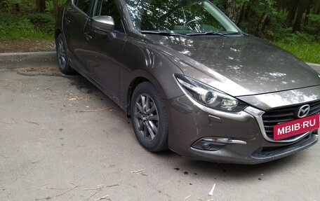 Mazda 3, 2018 год, 1 737 000 рублей, 2 фотография
